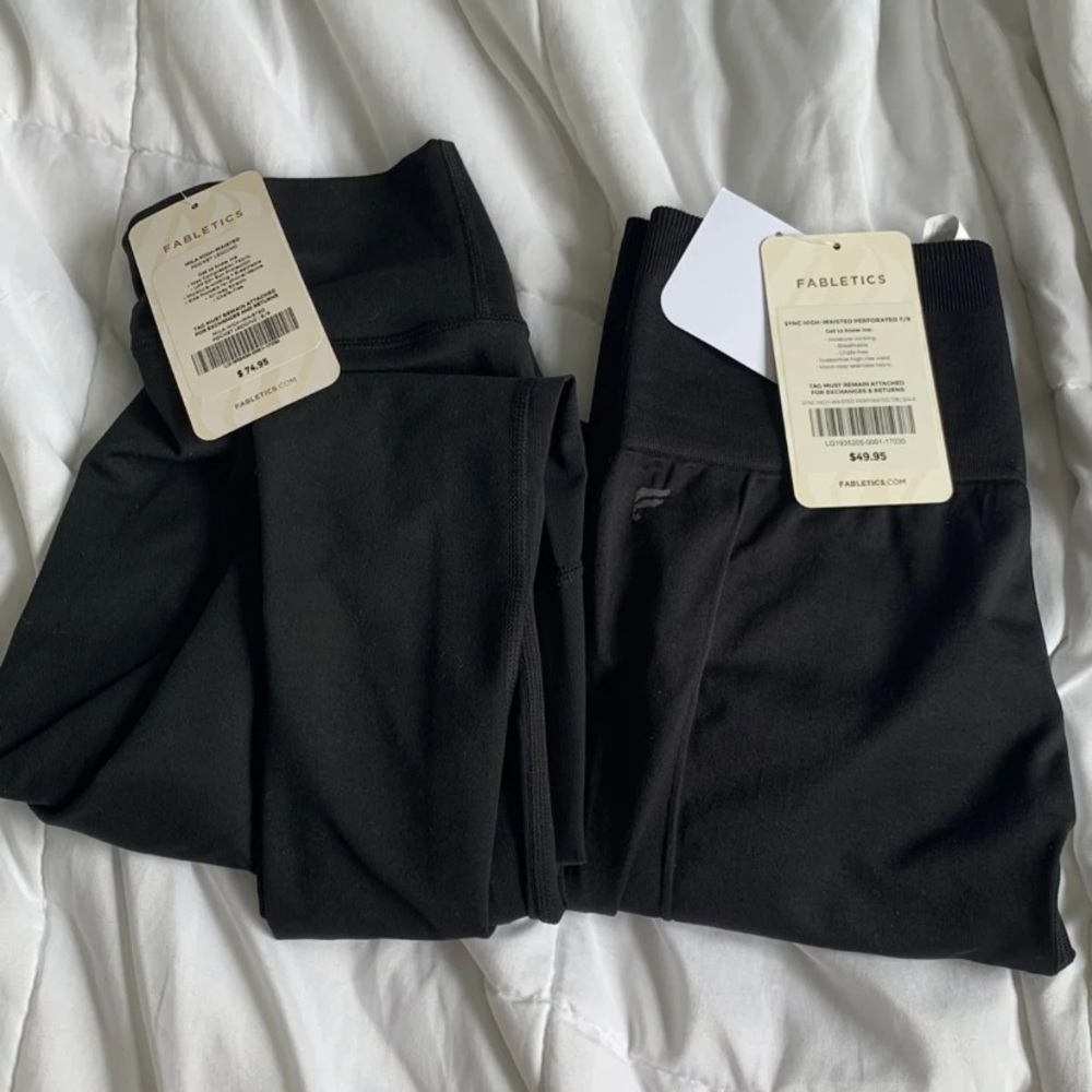 2 PAIRS OF NWT FABLETICS LEGGINGS SMALL